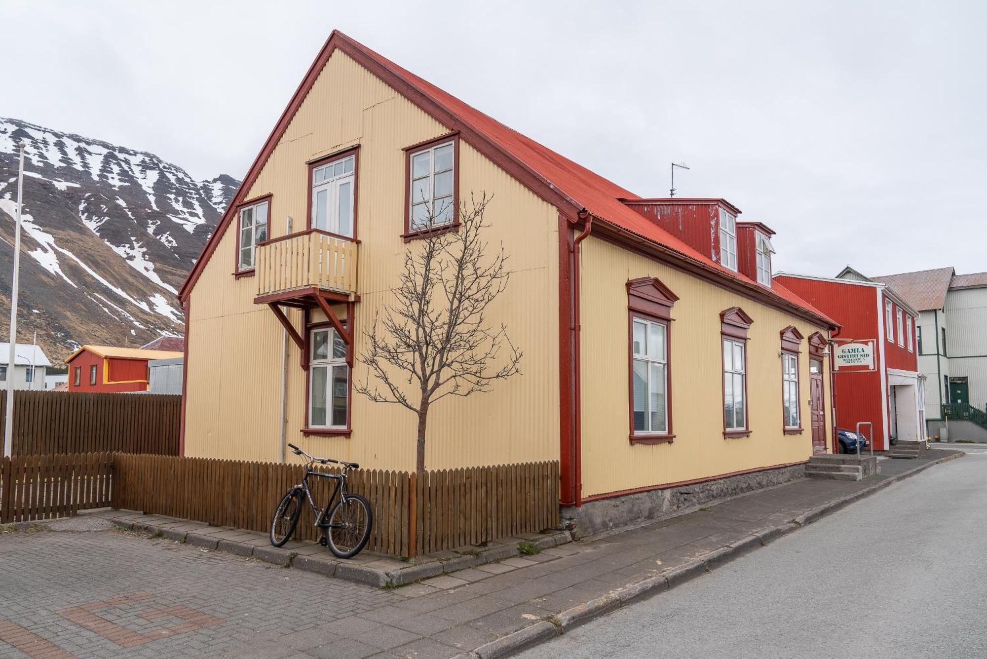 Guesthouse Ísafjördur - Gamla Ísafjörður Exterior foto